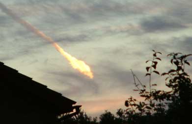 an image of a fireball taken by John Burnett in early October 2003